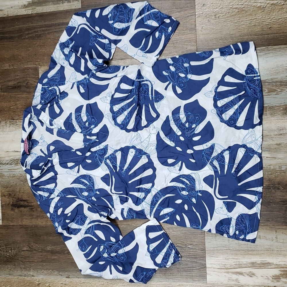 Vineyard Vines Shell and Leaf Fish Embroidered Tunic Top Size Small